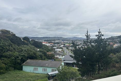 Photo of property in 3 Mitika Way, Strathmore Park, Wellington, 6022