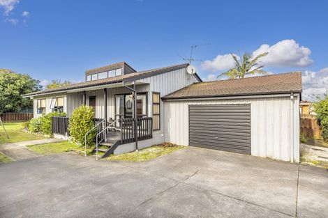 Photo of property in 34 Aviemore Drive, Highland Park, Auckland, 2010