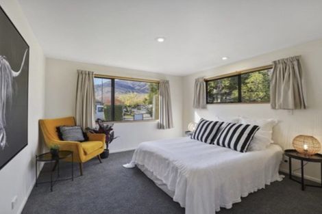 Photo of property in 50a Elm Tree Avenue, Frankton, Queenstown, 9300