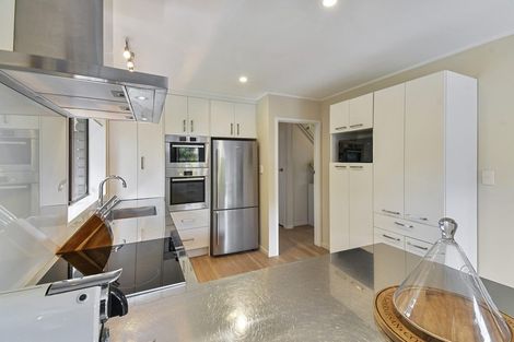 Photo of property in 10 Dalkeith Place, Opaheke, Papakura, 2113