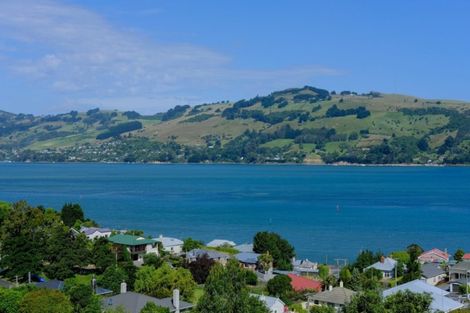 Photo of property in 22 Athol Place, Ravensbourne, Dunedin, 9022