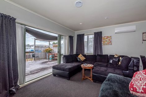 Photo of property in 26 Geordie Street, Henderson, Auckland, 0612