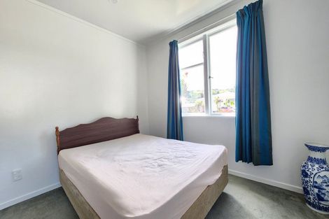 Photo of property in 35 Turkington Street, Tawa, Wellington, 5028