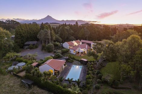 Photo of property in 221 Awai Road, Tarurutangi, New Plymouth, 4372
