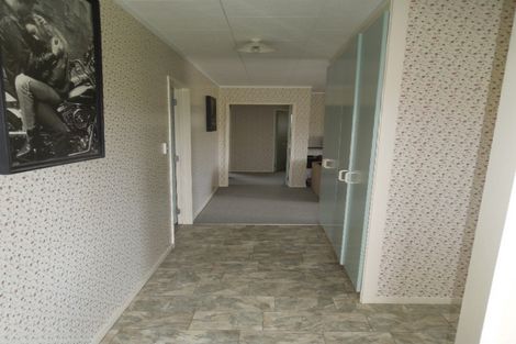 Photo of property in 4 Zefiro Drive, Massey, Auckland, 0614