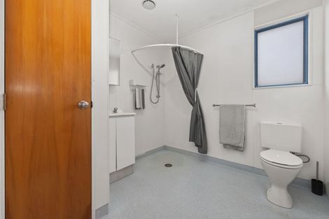 Photo of property in 42 Rutherford Drive, Waikanae Beach, Waikanae, 5036