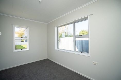 Photo of property in 3 Seddon Street, Takaro, Palmerston North, 4412