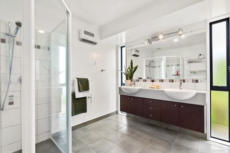 Photo of property in 25 Glenvar Road, Torbay, Auckland, 0630