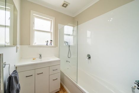 Photo of property in 31 Heretaunga Square, Silverstream, Upper Hutt, 5019