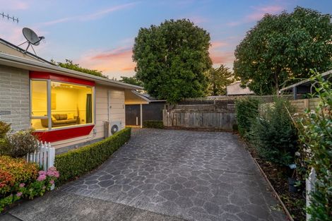 Photo of property in 1/698 Fergusson Drive, Elderslea, Upper Hutt, 5018