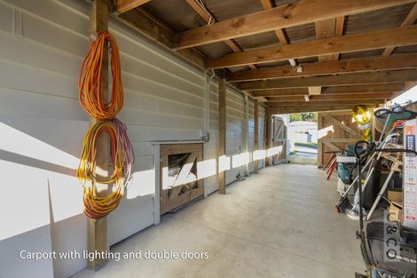 Photo of property in 8 Puriri Street, Helensville, 0800