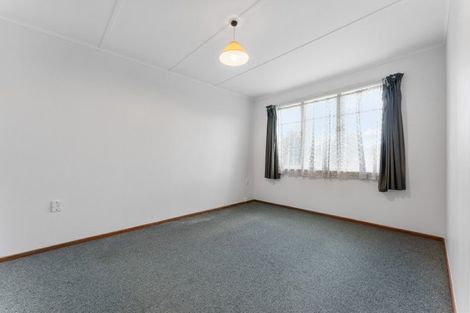 Photo of property in 2 Stoke Place, Awapuni, Palmerston North, 4412