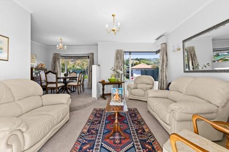 Photo of property in 3 Dules Walk, Taradale, Napier, 4112