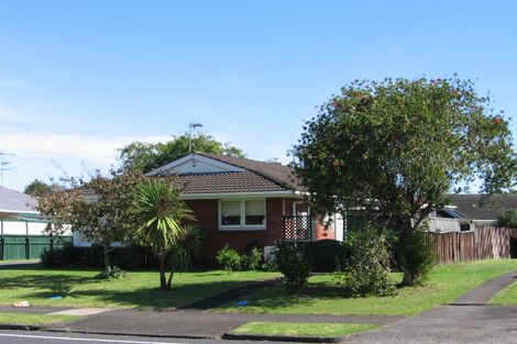 Photo of property in 2/14 Stanniland Street, Sunnyhills, Auckland, 2010