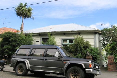 Photo of property in 136 Russell Terrace, Berhampore, Wellington, 6023