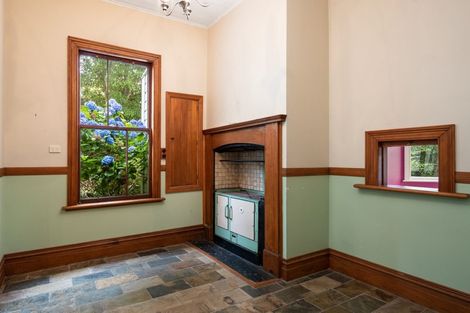 Photo of property in 123 Wellington Street, Picton, 7220