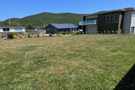 Photo of property in 4 Whaitere Place, Waikawa, Picton, 7220