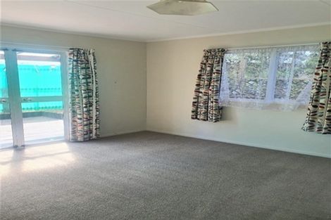 Photo of property in 2 Bellringer Road, Massey, Auckland, 0614