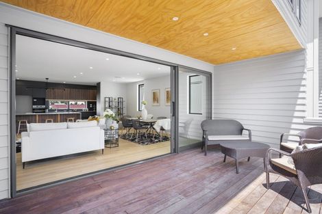 Photo of property in 837b Manukau Road, Royal Oak, Auckland, 1061