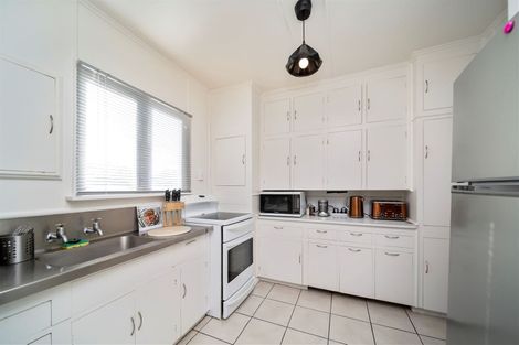 Photo of property in 32 Hunter Street, Hawera, 4610