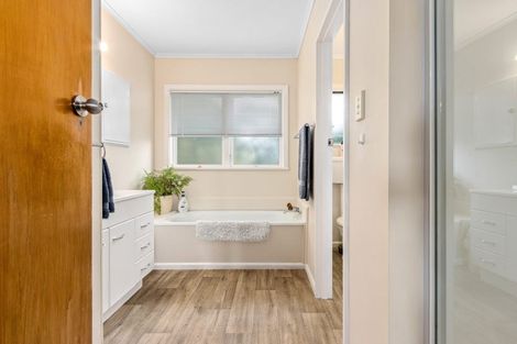 Photo of property in 63 Riverbend Road, Onekawa, Napier, 4110