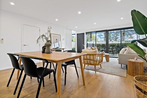Photo of property in 12a Derby Downs Place, Ellerslie, Auckland, 1051