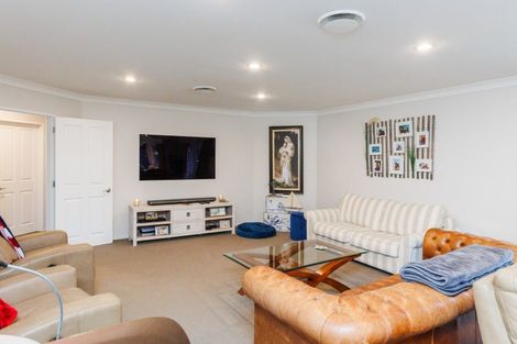 Photo of property in 22 Phoenix Avenue, Hokowhitu, Palmerston North, 4410