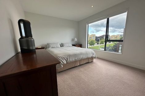 Photo of property in 4/117 Buckley Avenue, Hobsonville, Auckland, 0616