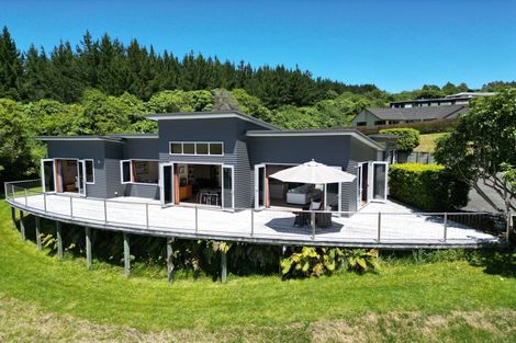 Photo of property in 10 Cameron Drive, Acacia Bay, Taupo, 3385