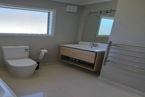 Photo of property in 3/113 Moorefield Road, Johnsonville, Wellington, 6037