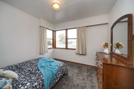 Photo of property in 10 Wairau Place, Kelvin Grove, Palmerston North, 4414