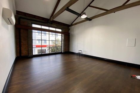 Photo of property in 1 Davy Street, Carterton, 5713