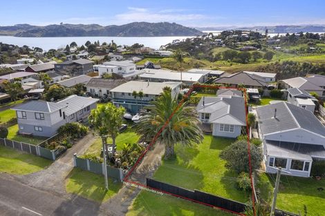 Photo of property in 13 Lorenzen Bay Road, Raglan, 3225