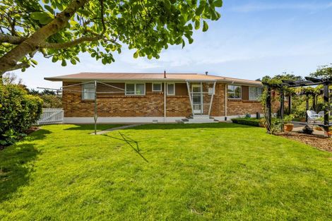 Photo of property in 42 Seaview Road, Marfell, New Plymouth, 4310