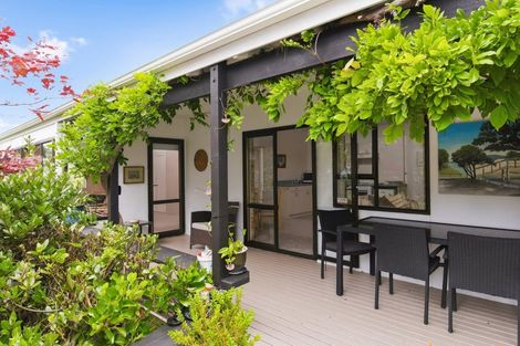 Photo of property in 102 Manly Street, Paraparaumu Beach, Paraparaumu, 5032