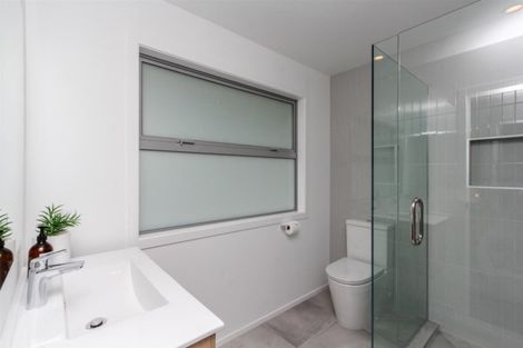 Photo of property in 55b Paynters Avenue, Strandon, New Plymouth, 4312