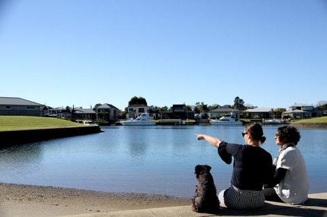 Photo of property in 126 Motu Hei, Pauanui, Hikuai, 3579