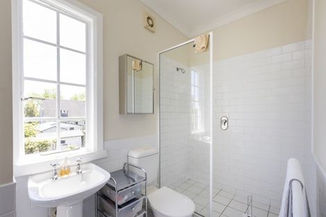 Photo of property in 31 Elmira Avenue, Hokowhitu, Palmerston North, 4410