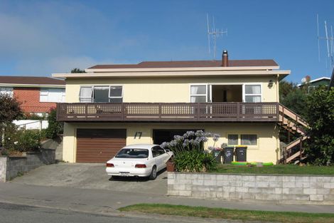 Photo of property in 17 Clyde Carr Crescent, Waimataitai, Timaru, 7910