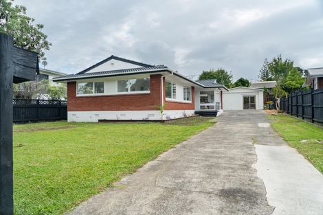 Photo of property in 41 Lawrence Crescent, Hillpark, Auckland, 2102