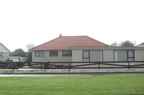 Photo of property in 75 Clifton Drive, Waitara, 4320