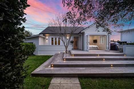 Photo of property in 50 Premier Avenue, Point Chevalier, Auckland, 1022