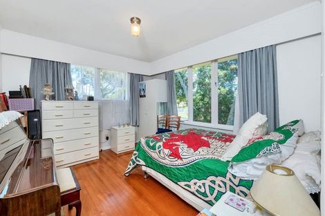Photo of property in 42 Barrys Road, Glendene, Auckland, 0602