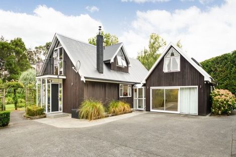 Photo of property in 212 Polson Hill Drive, Aokautere, Palmerston North, 4471