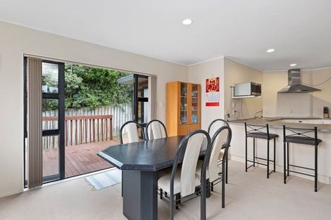 Photo of property in 2/13 Delamare Court, Sunnynook, Auckland, 0632