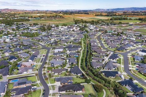 Photo of property in 33 Searle Drive, Patumahoe, Pukekohe, 2679