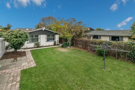 Photo of property in 8 Tracy Place, Redwood, Christchurch, 8051