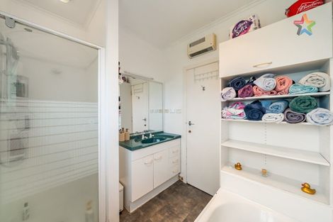 Photo of property in 24 Golf Road, Manor Park, Lower Hutt, 5019