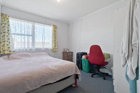 Photo of property in 15 Hobart Crescent, Wattle Downs, Auckland, 2103