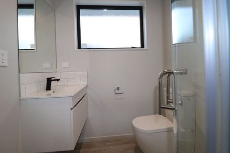 Photo of property in 4/30a Northcote Road, Northcote, Christchurch, 8052